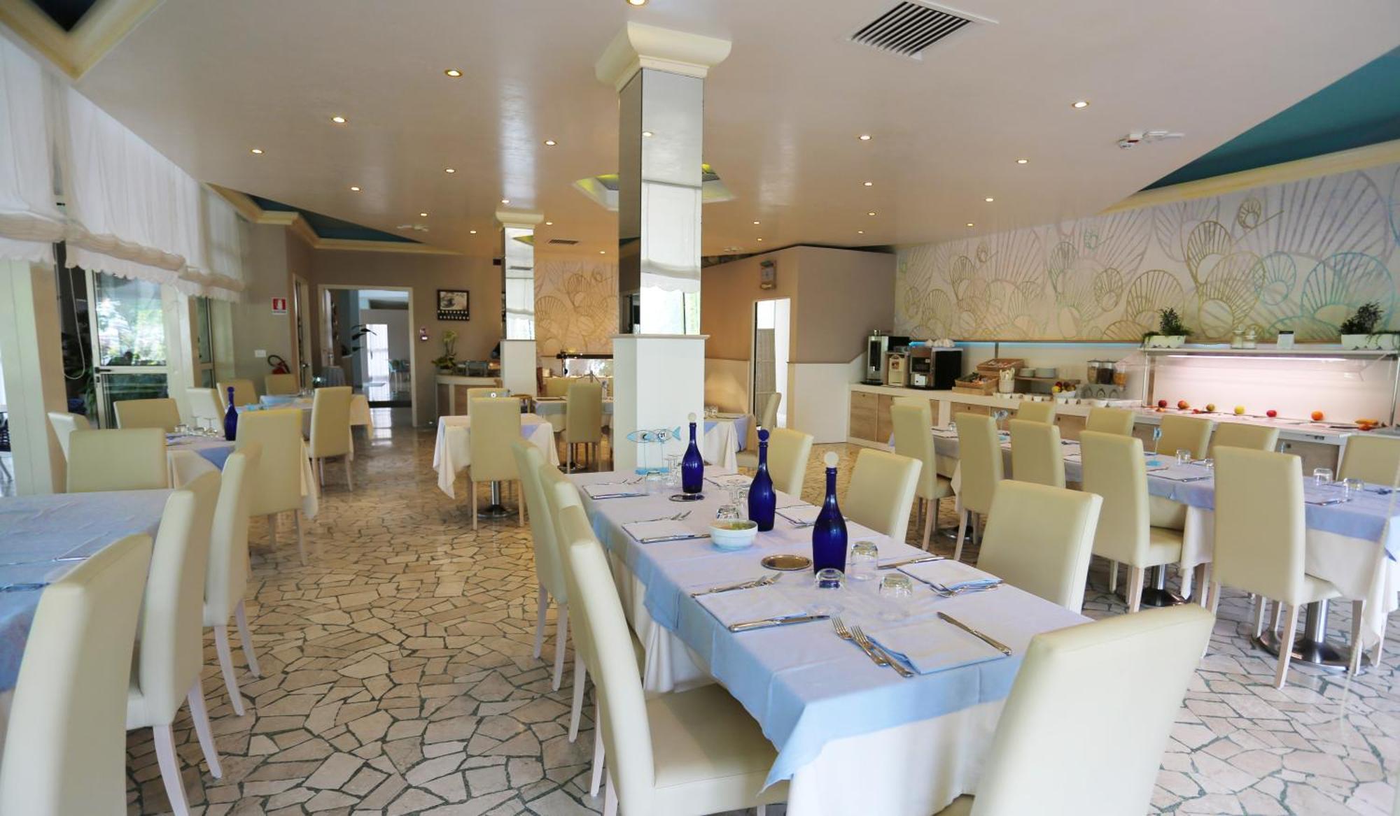 Hotel Hiki 3 Superior Bibione Kültér fotó