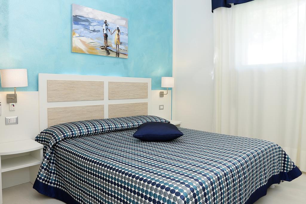 Hotel Hiki 3 Superior Bibione Kültér fotó