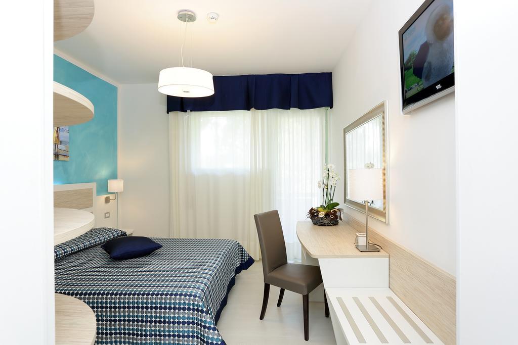 Hotel Hiki 3 Superior Bibione Kültér fotó